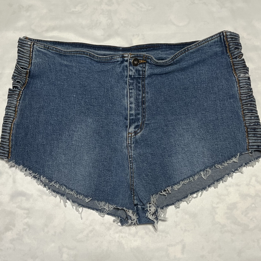 Sunshine Apparel Womens Plus‎ Size 18W Denim Shorts Ruched Sides Raw Hem Blue